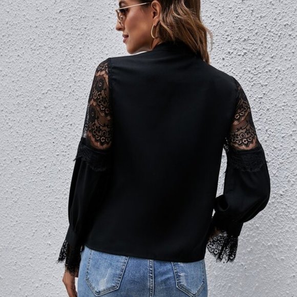 Black Contrast Eyelash Lace Flounce Sleeve Blouse - Picture 4 of 8